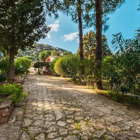Villa Marcella - Spiagge 5 Min & Ampio Giardino