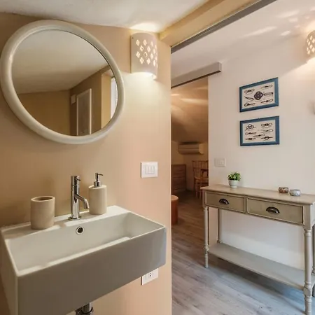 Villa Marcella - Spiagge 5 Min & Ampio Giardino